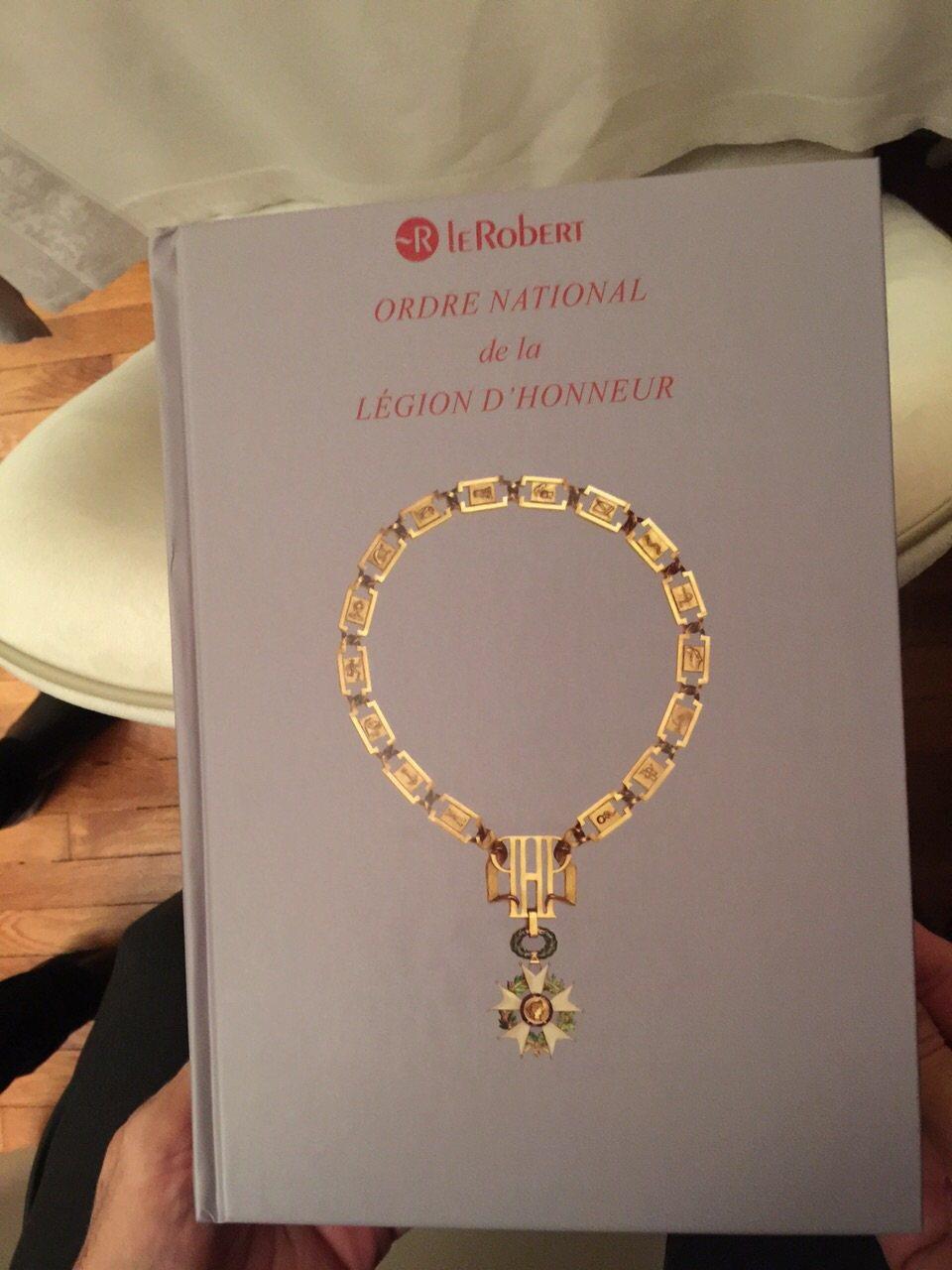 The volume of the Ordre National de la Légion d'Honneur, the grand collier of the order on its cover